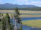 Yellowstone River in the Hayden Valley (105,775 bytes)